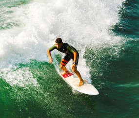 开云体育-魔笛无声处，叹息之墙立，当门神成为零封拜仁的终极答案，叹息之墙！门神零封拜仁铸就终极答案